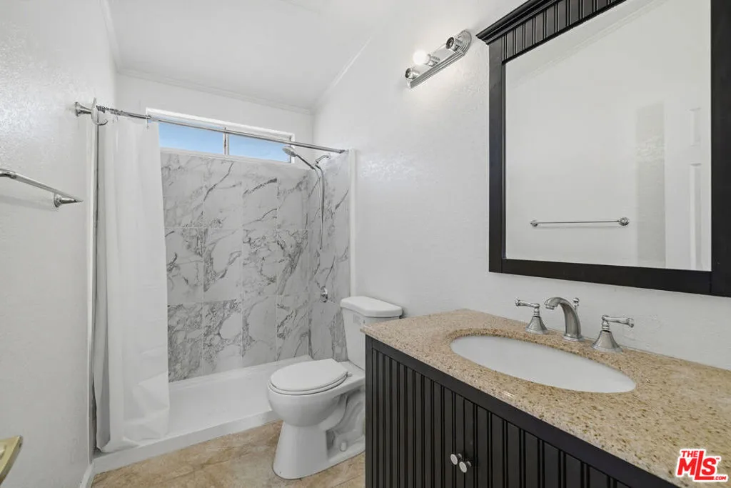 16670 E Avenue T4, Llano, California 93544 home-pic-18